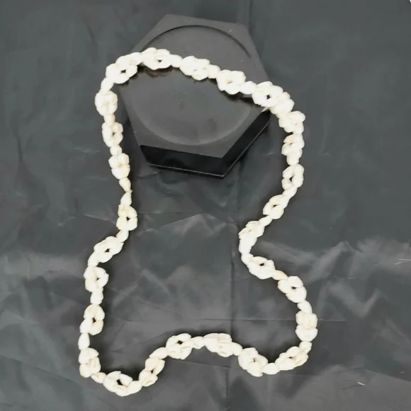 Shell Necklace Real Hawaii Lei 2 Strands Each Measuring 18" - Picture 2 of 4